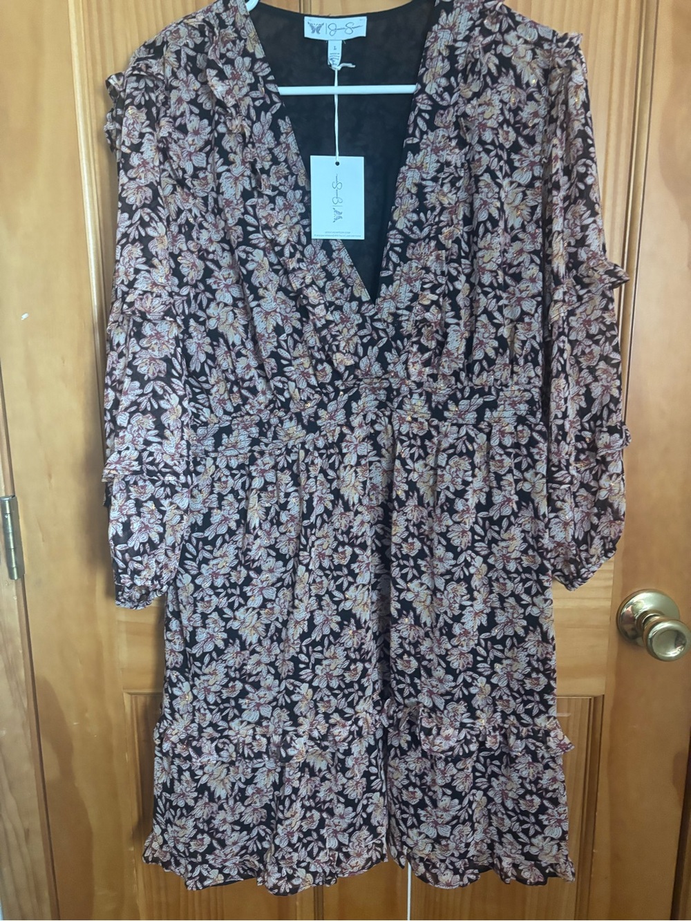 Jessica Simpson Black Floral V-Neck Tiered Dress
